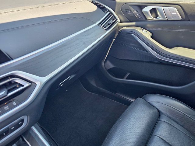 Used 2022 BMW X7 xDrive40i w/ Luxury Seating Package AWD/4WD image 86