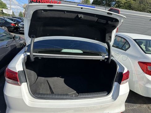 Used 2017 Kia Optima LX w/ Option Group 014 FWD image 30
