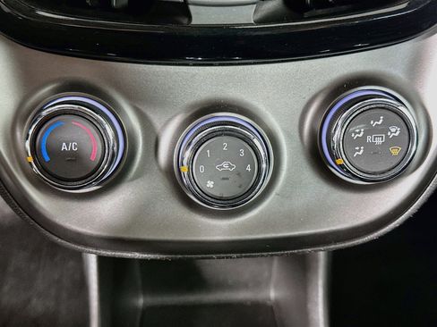 Used 2022 Chevrolet Spark ACTIV FWD image 22