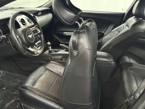 Used 2017 Ford Mustang GT Premium image 29