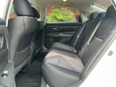 Used 2017 Nissan Altima 2.5 S w/ Power Driver Seat Package FWD image 16