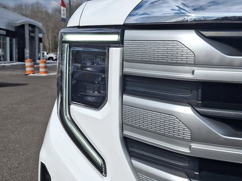 Certified 2023 GMC Sierra 1500 SLE image 10