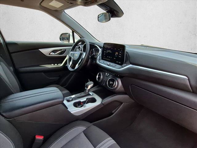 Used 2025 Chevrolet Blazer LT AWD/4WD image 22