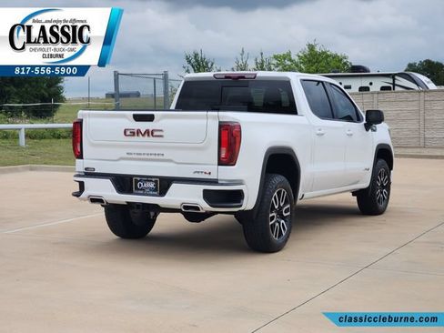Used 2025 GMC Sierra 1500 AT4 w/ AT4 Premium Package AWD/4WD image 10