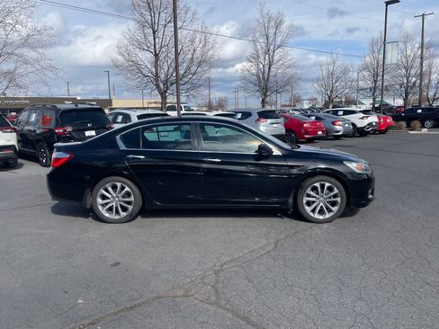 Used 2015 Honda Accord Sport image 8