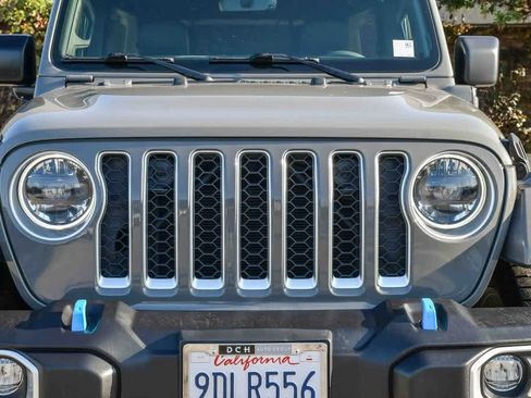 Used 2023 Jeep Wrangler Sahara image 5