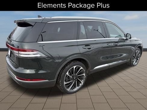 Used 2023 Lincoln Aviator Reserve w/ Equipment Group 201A image 6