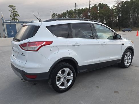 Used 2016 Ford Escape SE w/ Equipment Group 201A FWD image 43