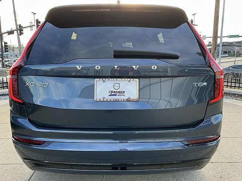 New 2026 Volvo XC90 T8 Ultra w/ Protection Package image 9