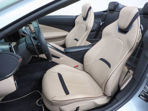 Certified 2024 Ferrari Roma Spider RWD image 12