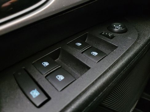 Used 2017 Chevrolet Equinox Premier w/ Enhanced Convenience Package image 27