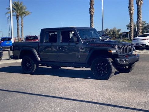 Used 2025 Jeep Gladiator Rubicon w/ Convenience Group image 4