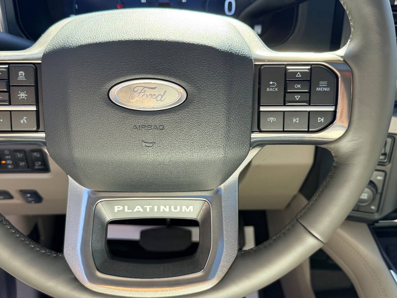 Used 2026 Ford F450 Platinum w/ Platinum Plus Package AWD/4WD image 29