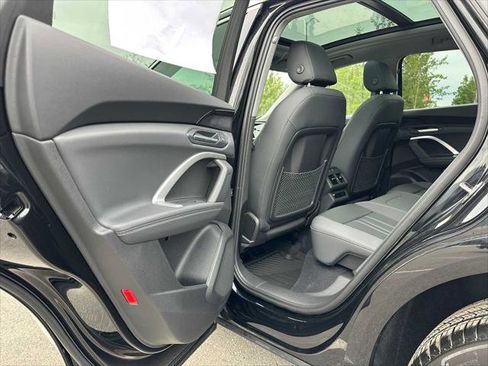 New 2025 Audi Q5 Premium image 15