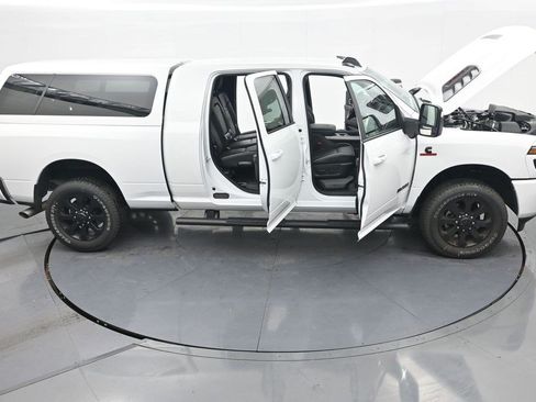 Used 2026 RAM 3500 Laramie w/ Night Edition AWD/4WD image 33