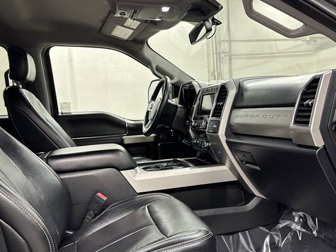 Used 2020 Ford F250 Lariat w/ Lariat Ultimate Package image 25