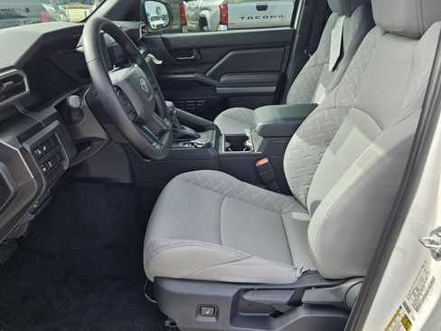 New 2025 Toyota Tacoma SR5 image 4