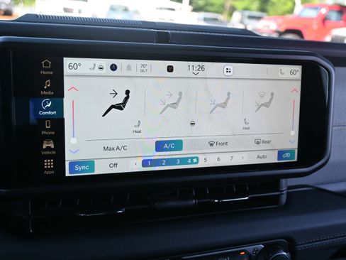 Used 2025 Jeep Wrangler Unlimited Sahara w/ Safety Group AWD/4WD image 28