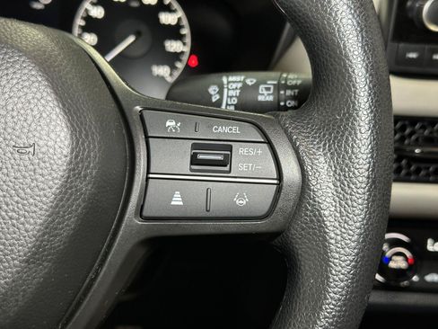 Certified 2024 Honda HR-V LX image 25