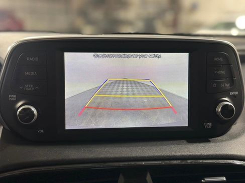 Used 2020 Hyundai Santa Fe SE image 22