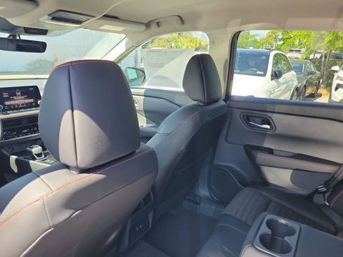 New 2026 Nissan Rogue SV AWD/4WD image 24