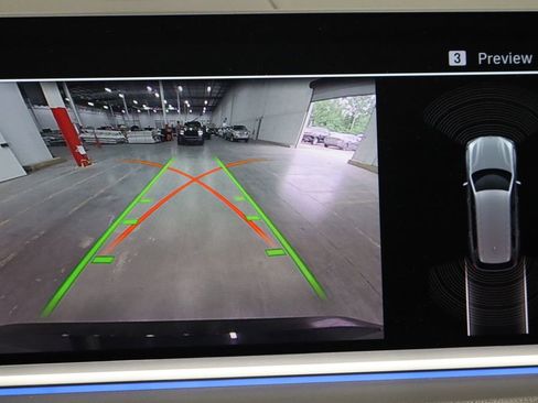 Used 2022 BMW X7 xDrive40i w/ Cold Weather Package image 10