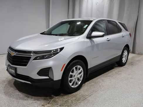 Used 2022 Chevrolet Equinox LT w/ LPO, Floor Liner Package image 5