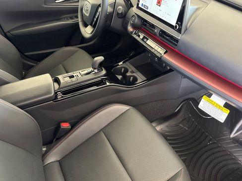 New 2026 Toyota Prius Plug-In Hybrid FWD image 16