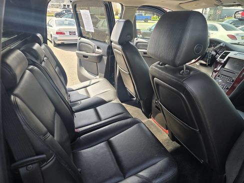Used 2008 Cadillac Escalade EXT image 21