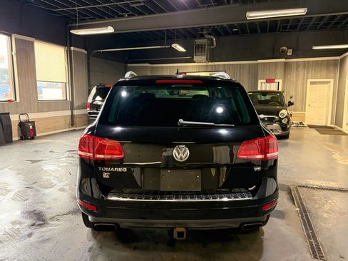 Used 2014 Volkswagen Touareg Executive AWD/4WD image 5