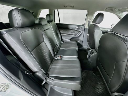 Used 2022 Volkswagen Tiguan SE FWD image 25