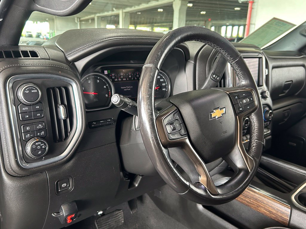 Used 2022 Chevrolet Silverado 3500 High Country w/ Technology Package AWD/4WD image 21