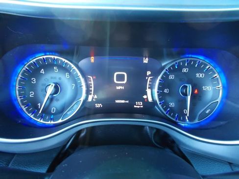 Used 2019 Chrysler Pacifica Touring-L Plus w/ Advanced Safetytec Group image 35