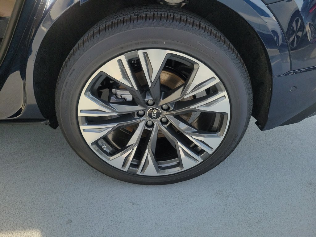 New 2027 Audi Q8 Premium Plus AWD/4WD image 29