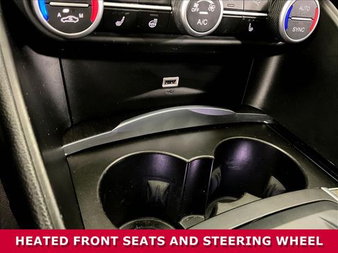 Used 2019 Alfa Romeo Giulia Ti w/ Nero Edizione RWD image 16