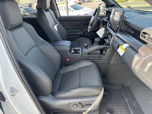 New 2025 Toyota 4Runner TRD Off-Road Premium image 8