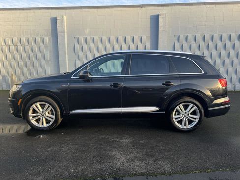 Used 2017 Audi Q7 3.0T Prestige image 4