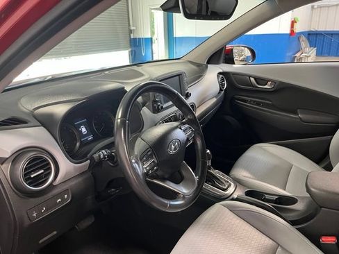 Used 2020 Hyundai Kona Limited FWD image 22