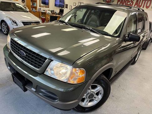 Used 2002 Ford Explorer XLT image 9