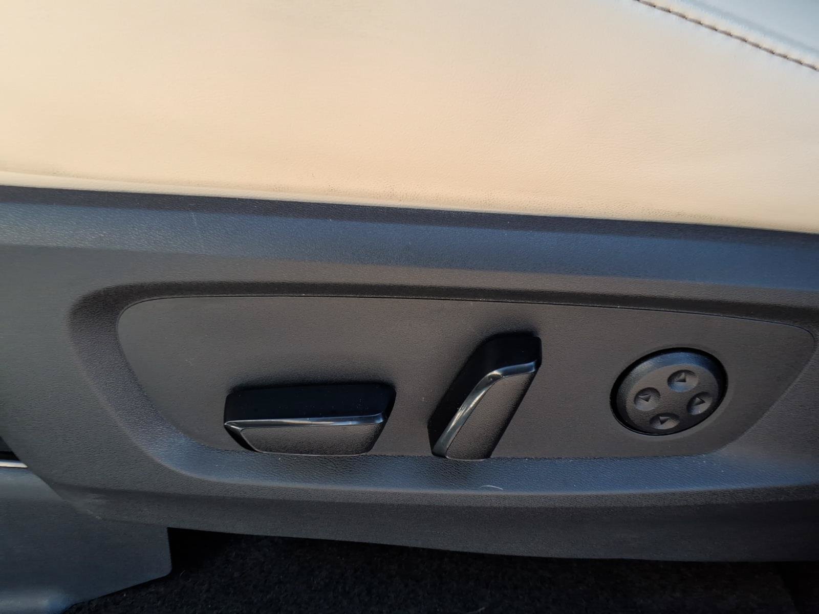 Used 2025 INFINITI QX60 Luxe w/ Vision Package FWD image 22