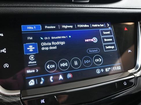 Used 2023 Cadillac XT6 Sport w/ Technology Package AWD/4WD image 18