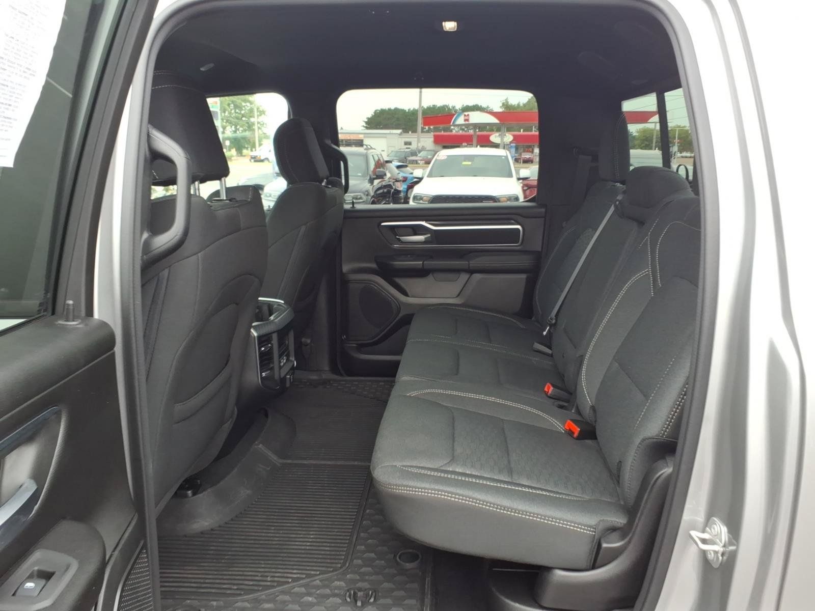 Used 2025 RAM 1500 Big Horn AWD/4WD image 11