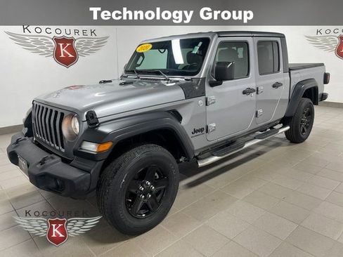Used 2020 Jeep Gladiator Sport w/ Quick Order Package 24S image 3