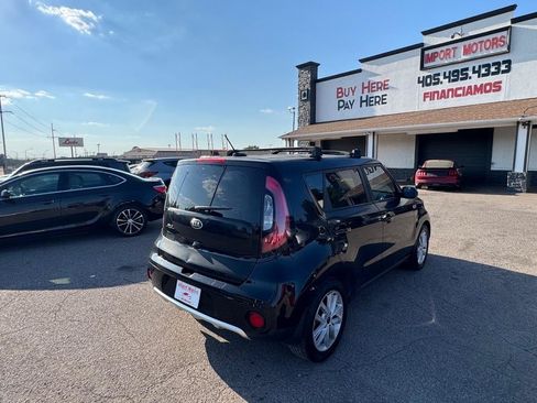 Used 2018 Kia Soul + FWD image 7