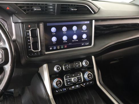Used 2021 GMC Yukon XL Denali w/ Denali Premium Package AWD/4WD image 5