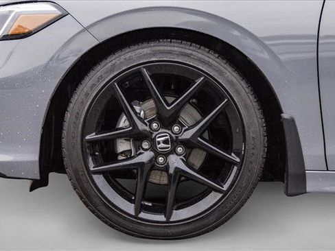 Used 2025 Honda Civic Sport image 14