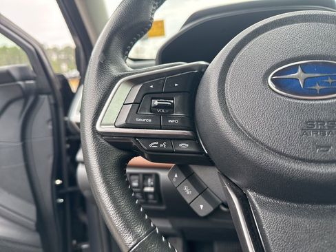 Used 2022 Subaru Forester Touring image 9