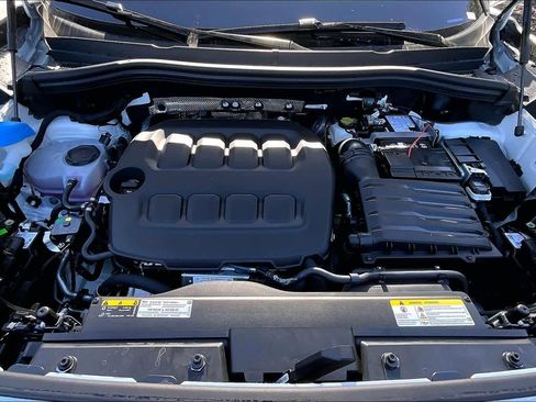 New 2026 Volkswagen Tiguan SEL R-Line image 16