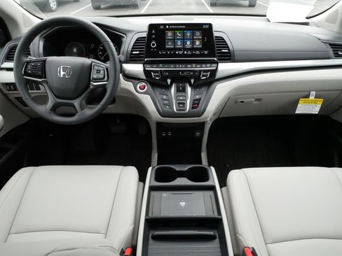 Certified 2026 Honda Odyssey EX-L image 10