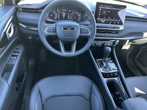 New 2026 Jeep Compass Latitude AWD/4WD image 23